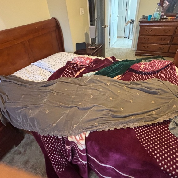 velvet shalwar kameez medium - Picture 6 of 6